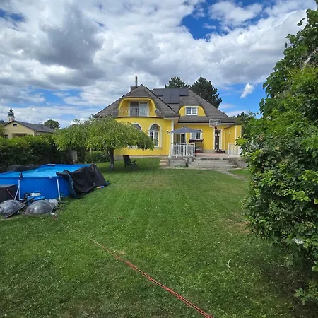 Familienglueck Mit Grossem Garten Und Pool וילה גרסדורף ביי וין