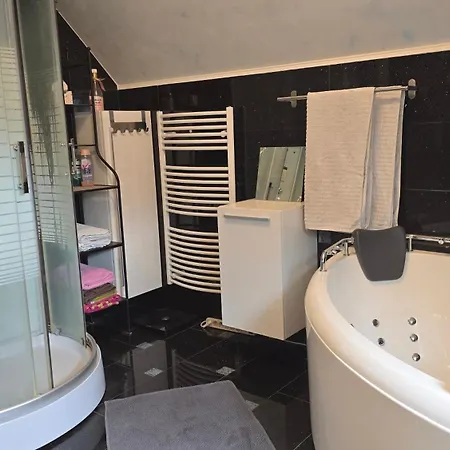 וילה Familienglueck Mit Grossem Garten Und Pool
