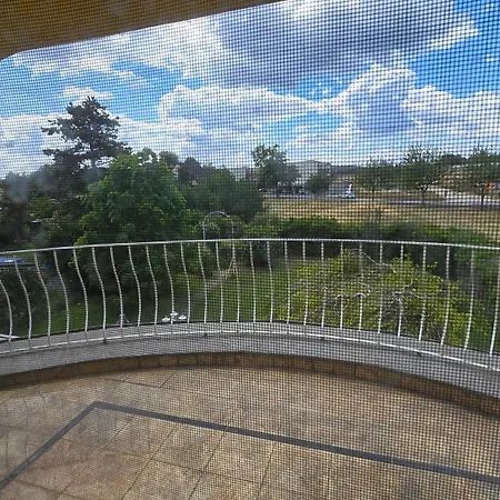 וילה Familienglueck Mit Grossem Garten Und Pool